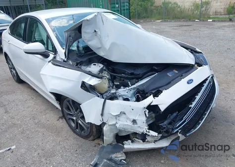 2017 Ford Fusion Hybrid Se из США, поврежденный, VIN 3FA6P0LU1HR285667